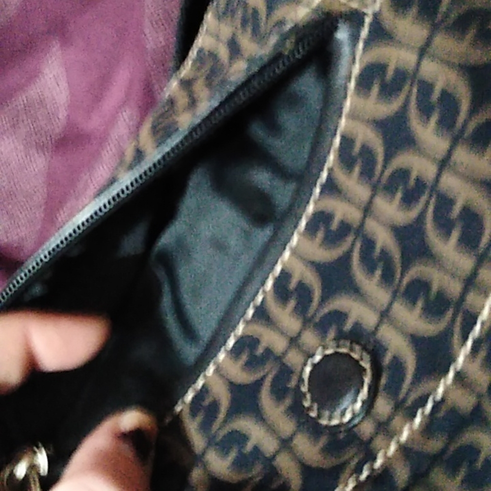 Fossil Black and Brown purse - Picture 6 of 10